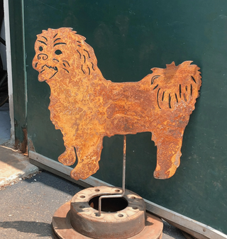 metal dog