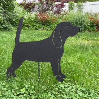 Beagle statue