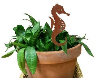 Ornement ou tuteur de plante en forme d'hippocampe