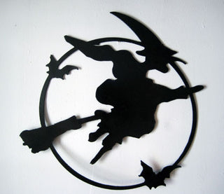 Décoration murale effrayante de sorcière volante / Halloween / Métal