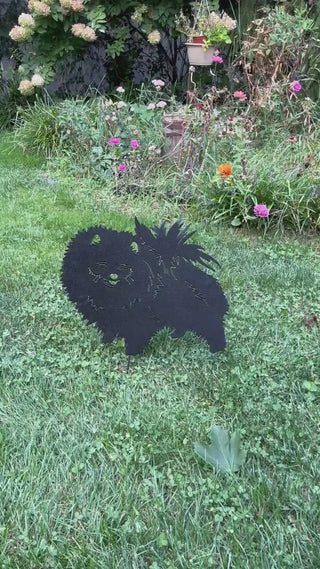 Pomeranian yard art